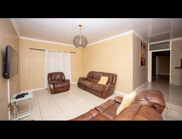 3 BEDROOM HOUSE FOR SALE IN AMALINDA